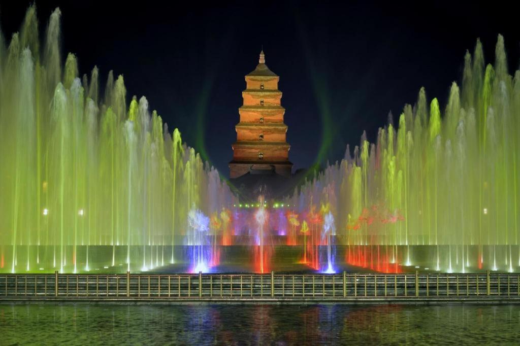 Ji Hotel Xi'An Dayanta Exterior foto
